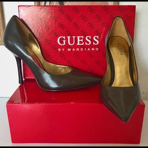 Guess Carrie Pumps